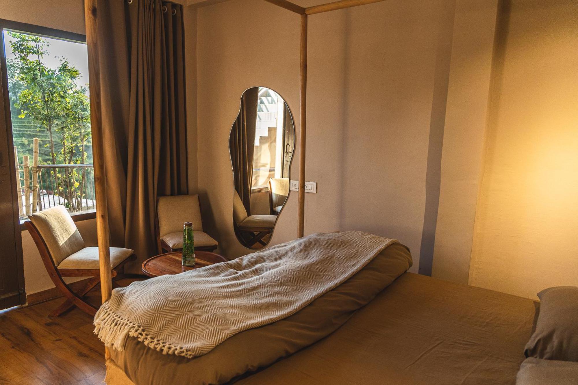 Exstasy Stays - Bathtub Rooms & Cafe - Your Romantic & Cozy Getaway - Thhpsociety - Mukteshwar Zewnętrze zdjęcie