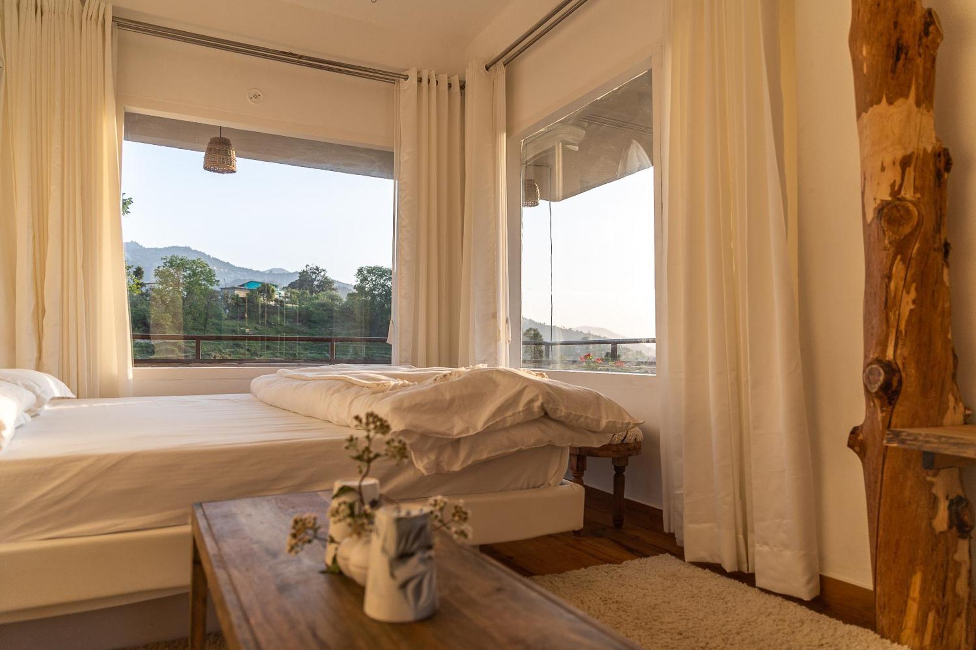 Exstasy Stays - Bathtub Rooms & Cafe - Your Romantic & Cozy Getaway - Thhpsociety - Mukteshwar Zewnętrze zdjęcie