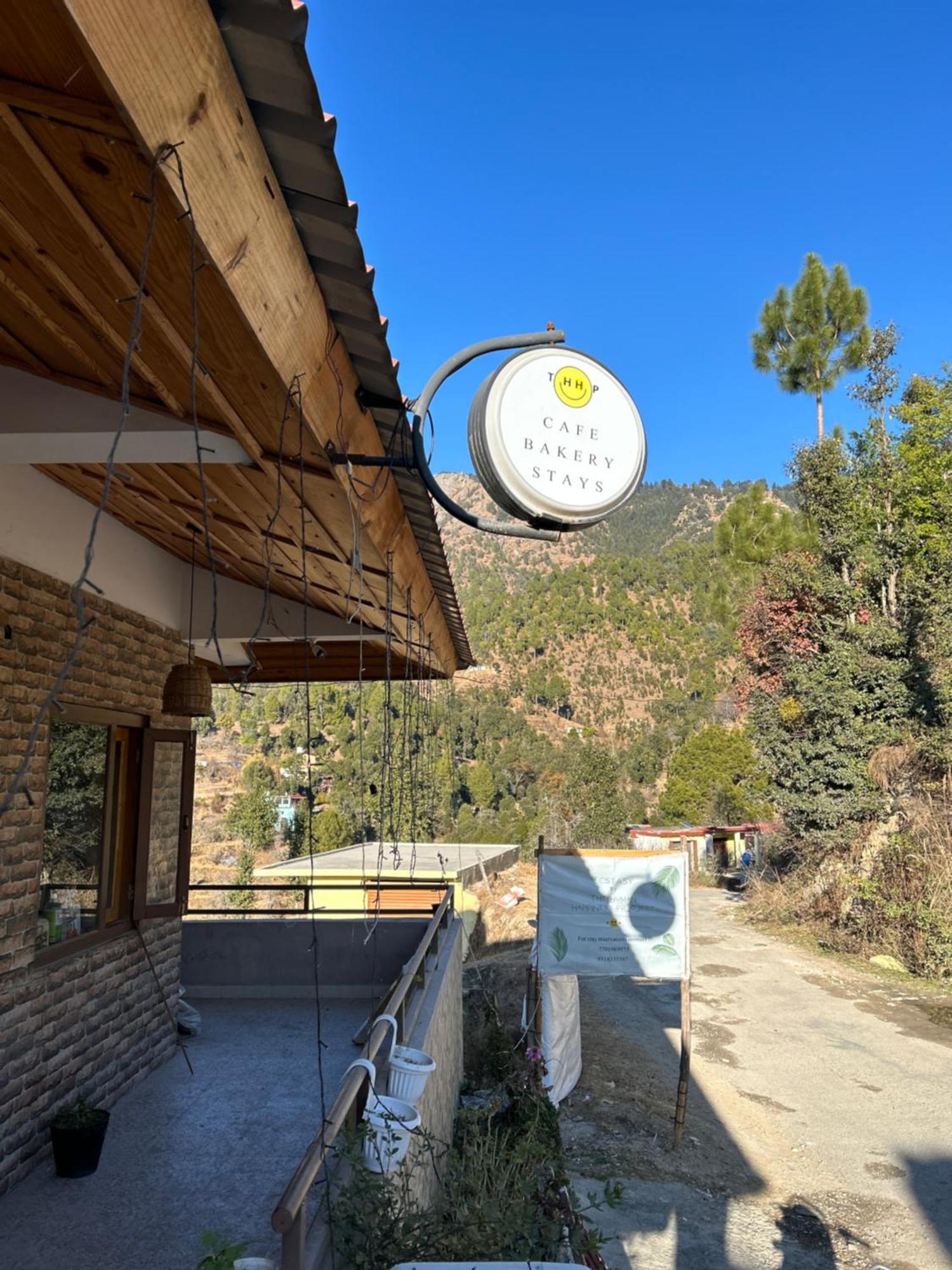 Exstasy Stays - Bathtub Rooms & Cafe - Your Romantic & Cozy Getaway - Thhpsociety - Mukteshwar Zewnętrze zdjęcie