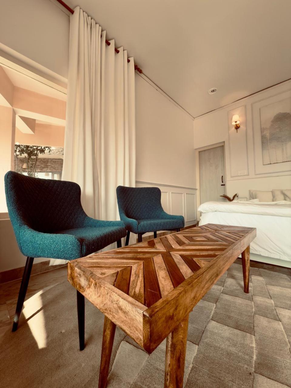 Exstasy Stays - Bathtub Rooms & Cafe - Your Romantic & Cozy Getaway - Thhpsociety - Mukteshwar Zewnętrze zdjęcie
